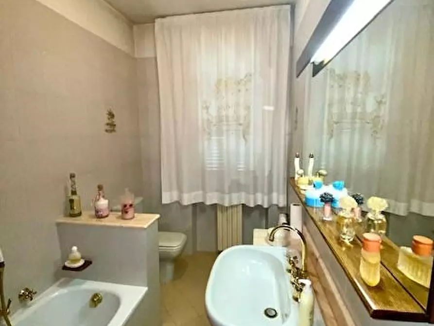 Immagine 14 di Casa bifamiliare in vendita  a Buggiano