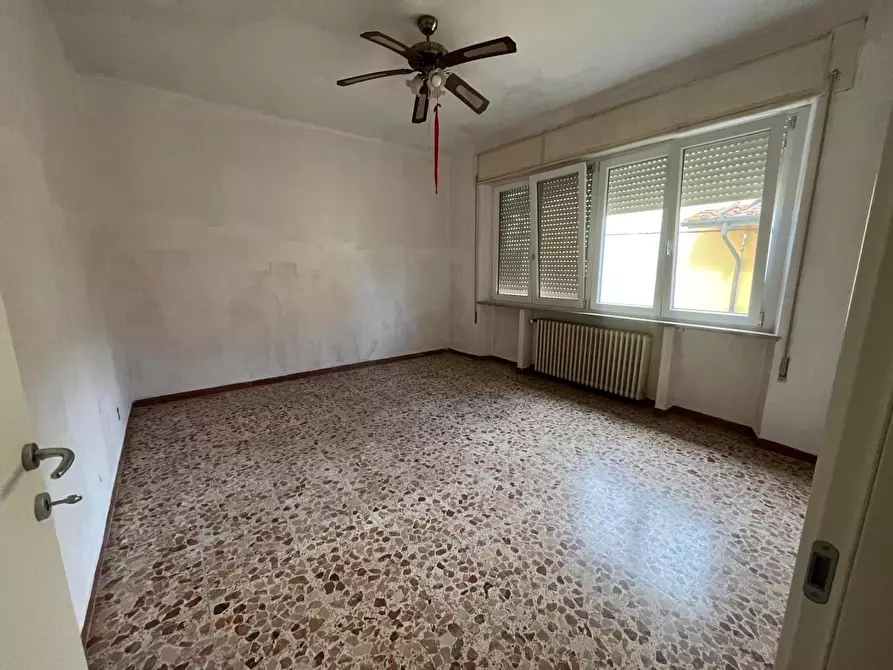 Immagine 10 di Appartamento in vendita  a Capannori