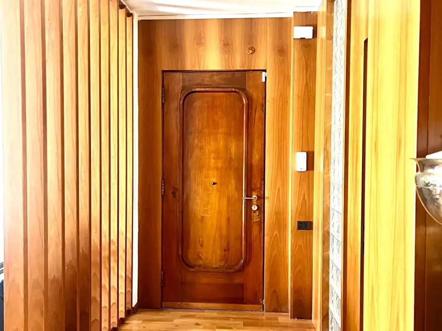 Immagine 4 di Appartamento in vendita  a Massa