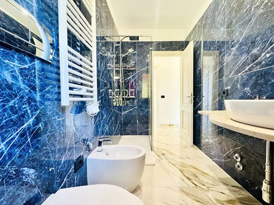 Immagine 20 di Villa in vendita  a Pietrasanta