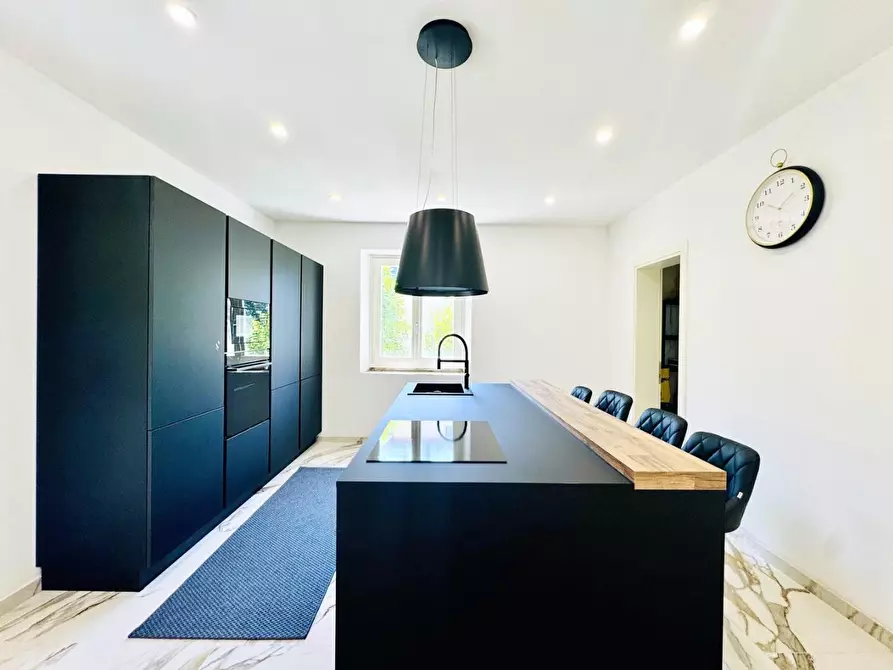 Immagine 13 di Villa in vendita  a Pietrasanta