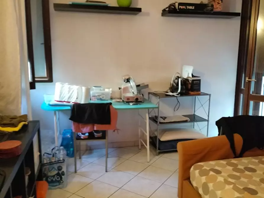 Immagine 12 di Appartamento in vendita  a Reggio Nell'emilia