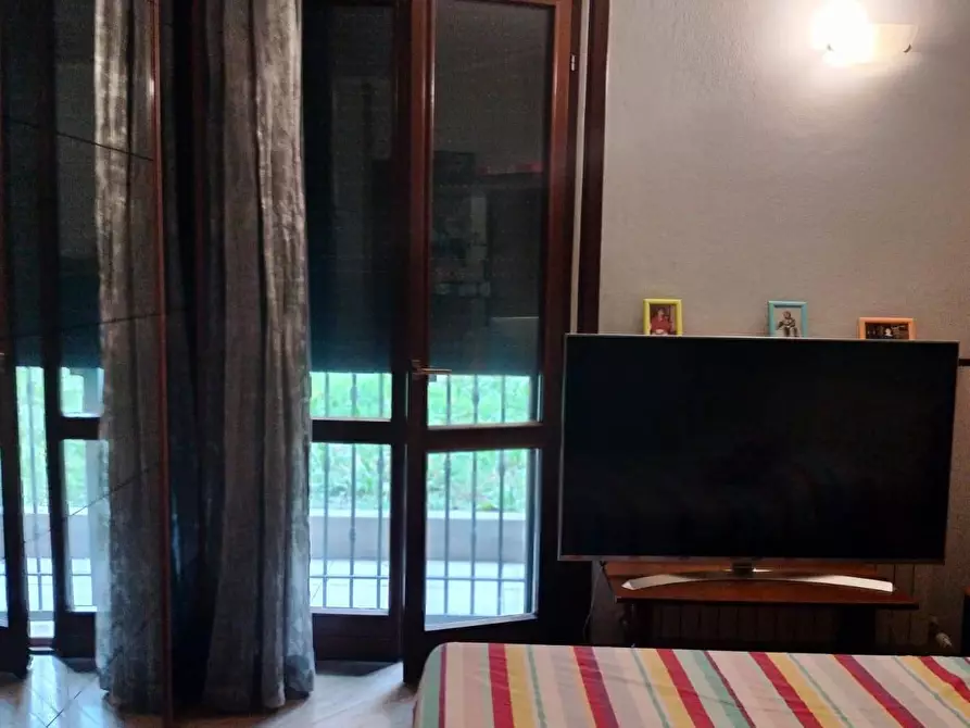 Immagine 13 di Appartamento in vendita  a Reggio Nell'emilia