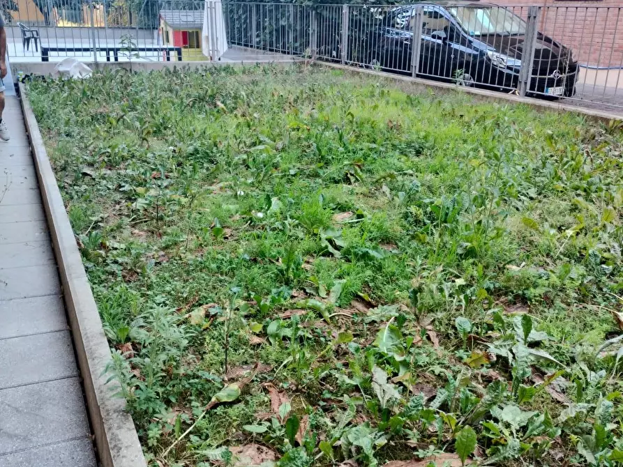 Immagine 6 di Appartamento in vendita  a Reggio Nell'emilia