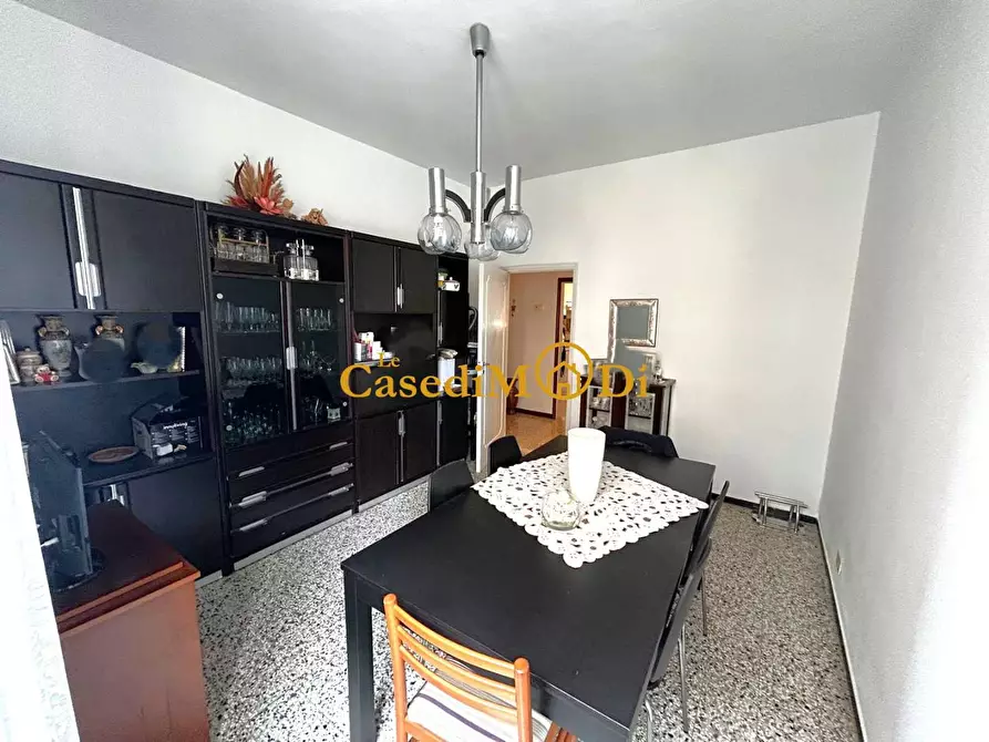 Immagine 2 di Appartamento in vendita  a Livorno