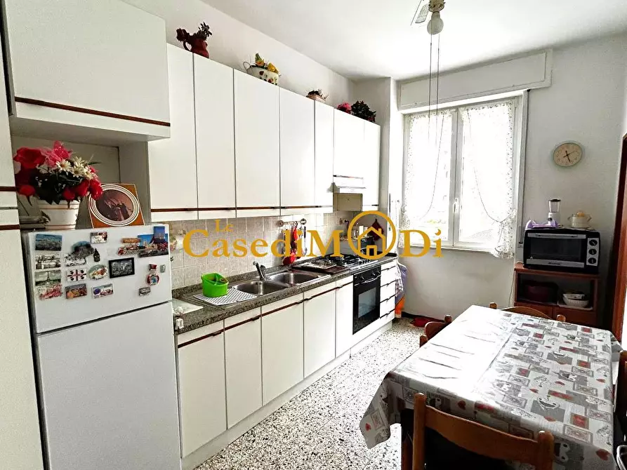 Immagine 11 di Appartamento in vendita  a Livorno