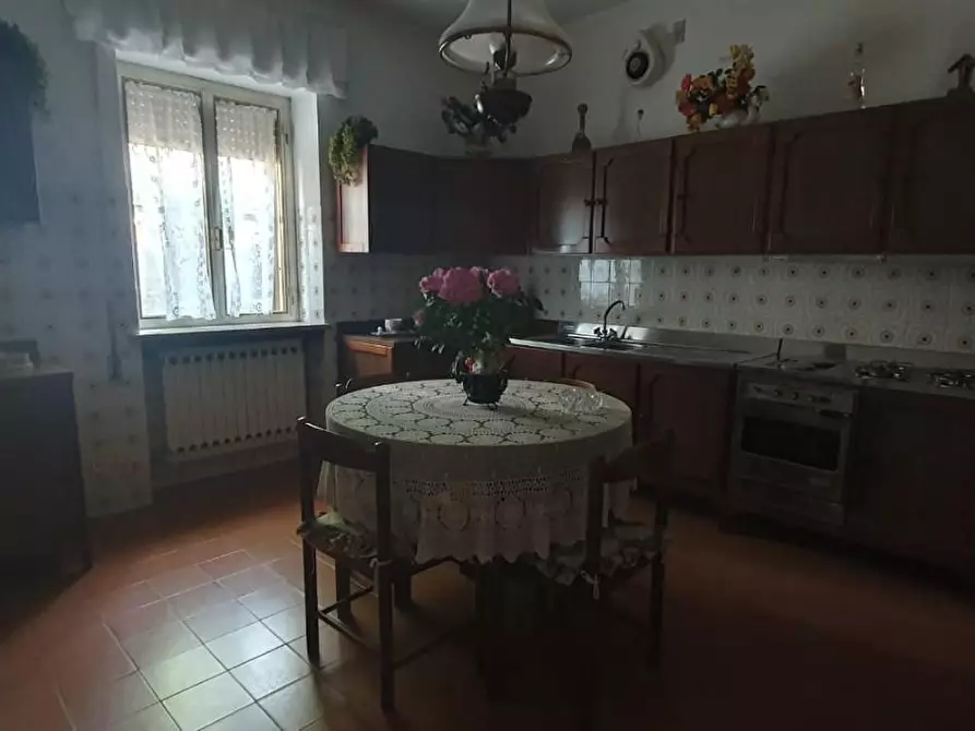 Immagine 17 di Casa bifamiliare in vendita  a Lucca