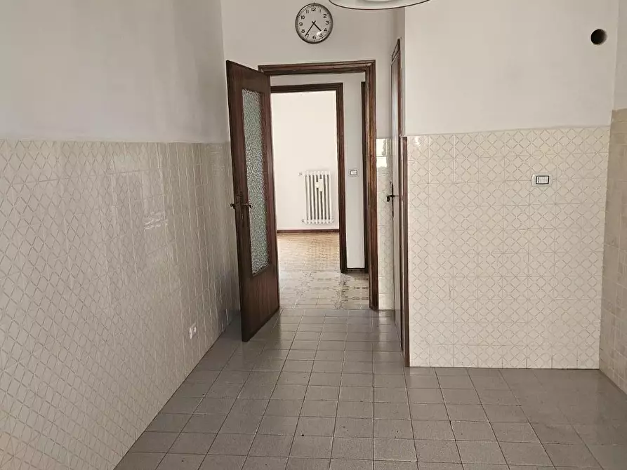 Immagine 11 di Appartamento in vendita  a Livorno