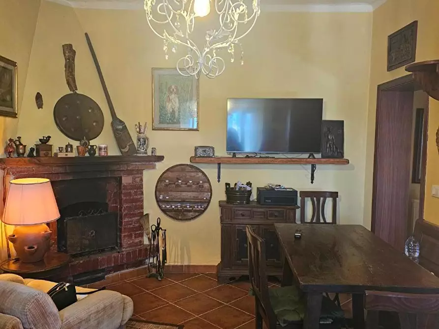 Immagine 2 di Appartamento in vendita  a Collesalvetti