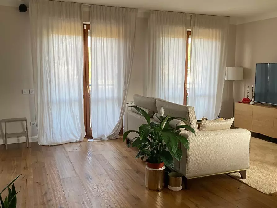 Immagine 5 di Mansarda in vendita  a Capraia E Limite