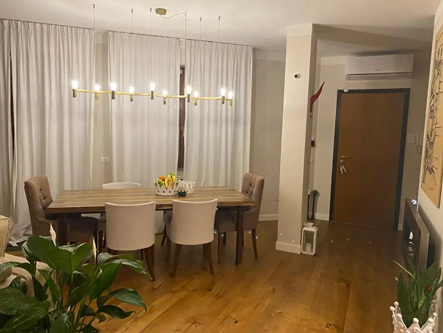 Immagine 2 di Mansarda in vendita  a Capraia E Limite