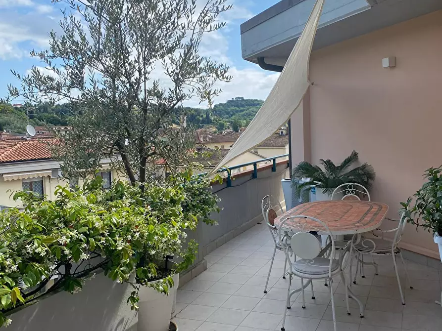 Immagine 17 di Mansarda in vendita  a Capraia E Limite