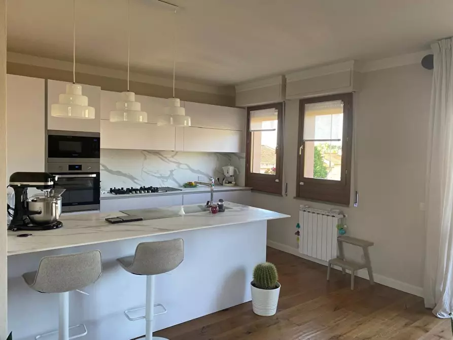 Immagine 3 di Mansarda in vendita  a Capraia E Limite