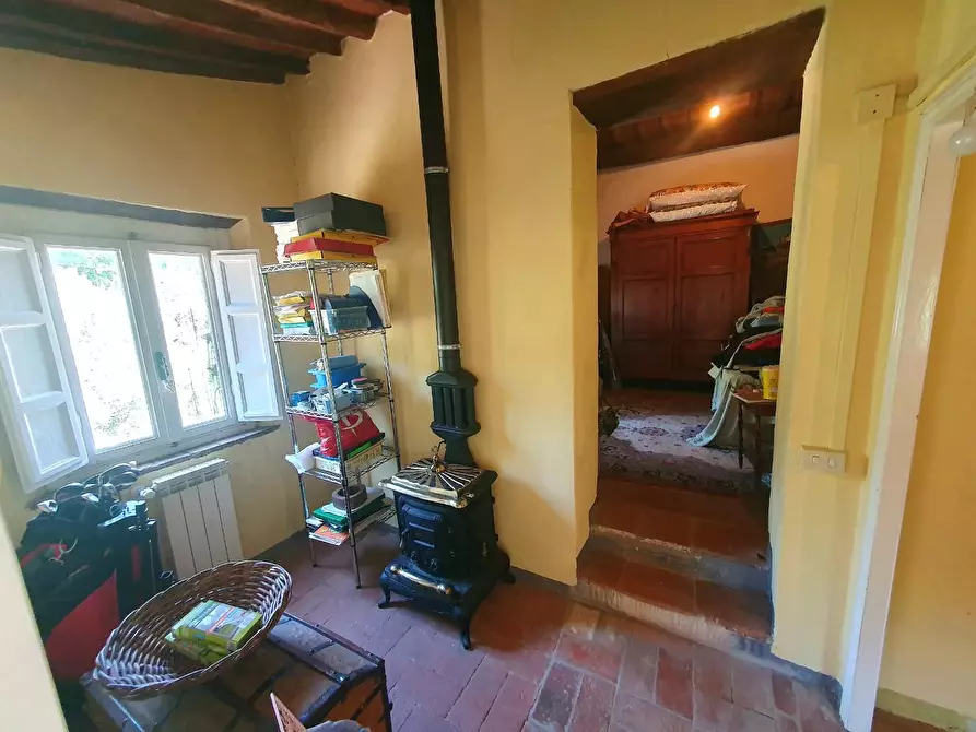 Immagine 45 di Casa semindipendente in vendita  a Lucca