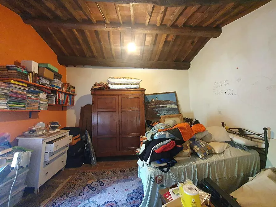 Immagine 46 di Casa semindipendente in vendita  a Lucca