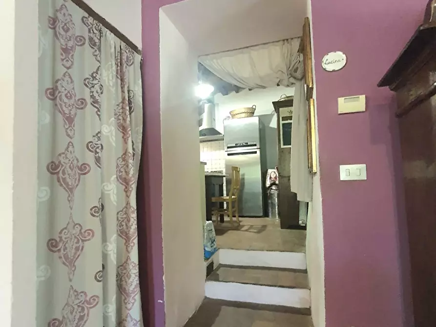 Immagine 9 di Casa semindipendente in vendita  a Lucca