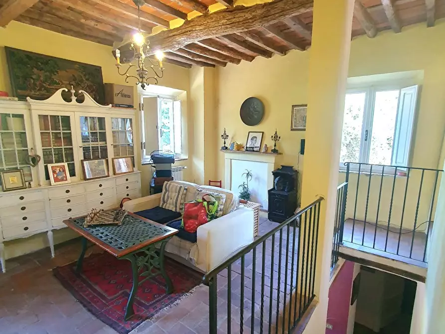 Immagine 23 di Casa semindipendente in vendita  a Lucca