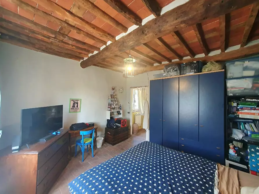 Immagine 33 di Casa semindipendente in vendita  a Lucca