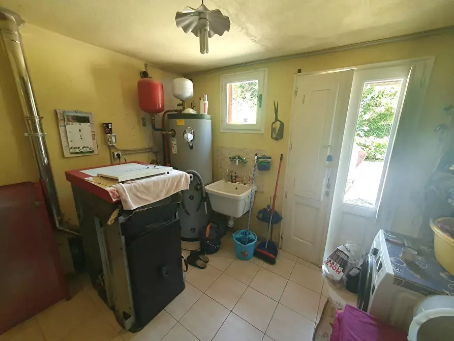 Immagine 19 di Casa semindipendente in vendita  a Lucca