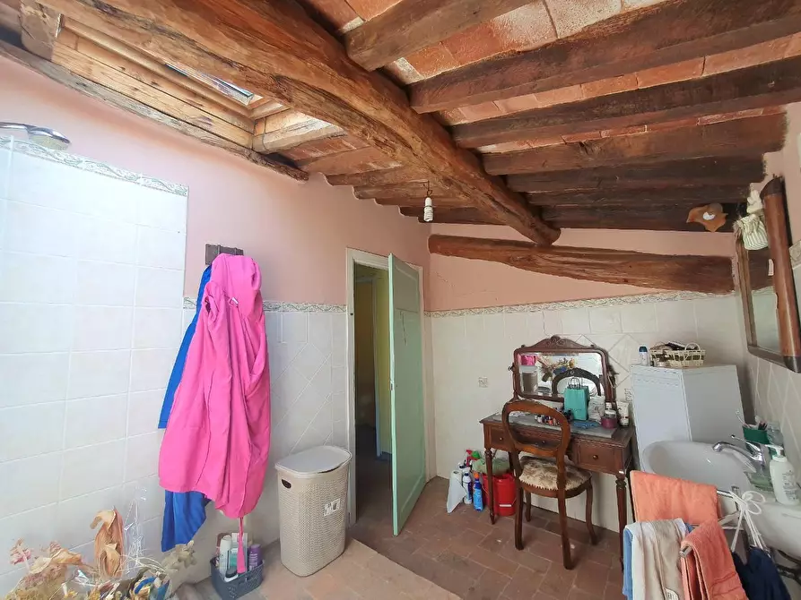 Immagine 44 di Casa semindipendente in vendita  a Lucca