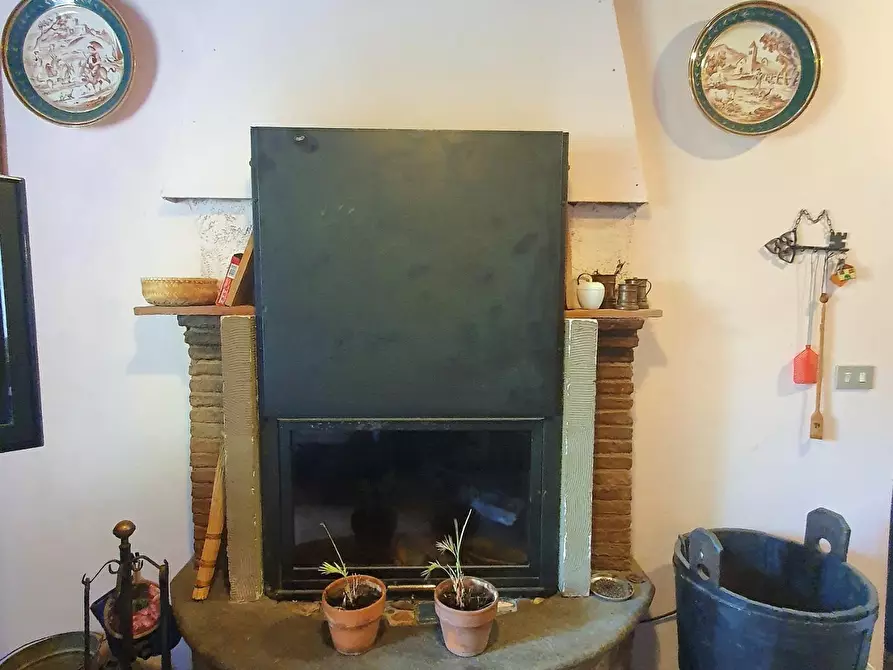 Immagine 8 di Casa semindipendente in vendita  a Lucca