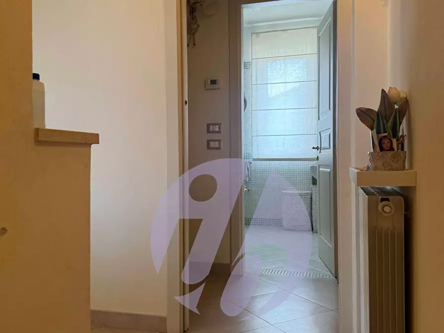 Immagine 8 di Villa in vendita  a Pietrasanta