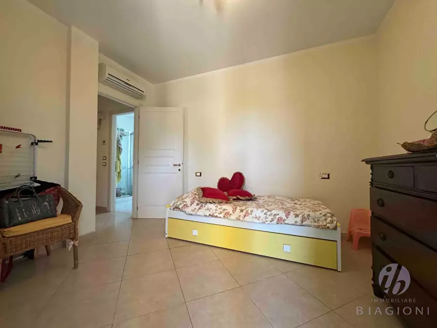Immagine 18 di Villa in vendita  a Pietrasanta