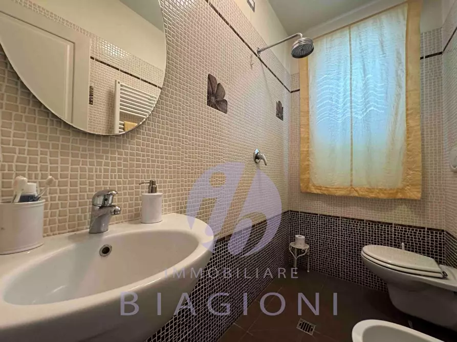 Immagine 26 di Villa in vendita  a Pietrasanta