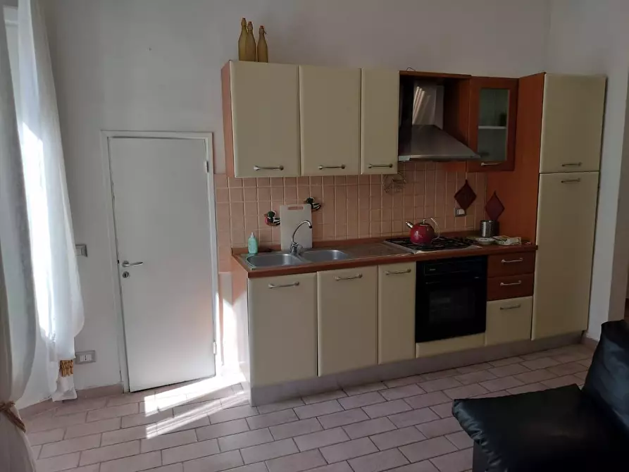 Immagine 13 di Appartamento in affitto  a Livorno