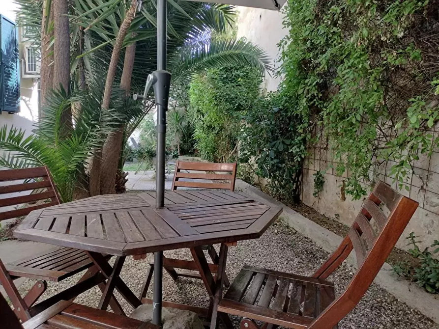 Immagine 1 di Appartamento in affitto  a Livorno