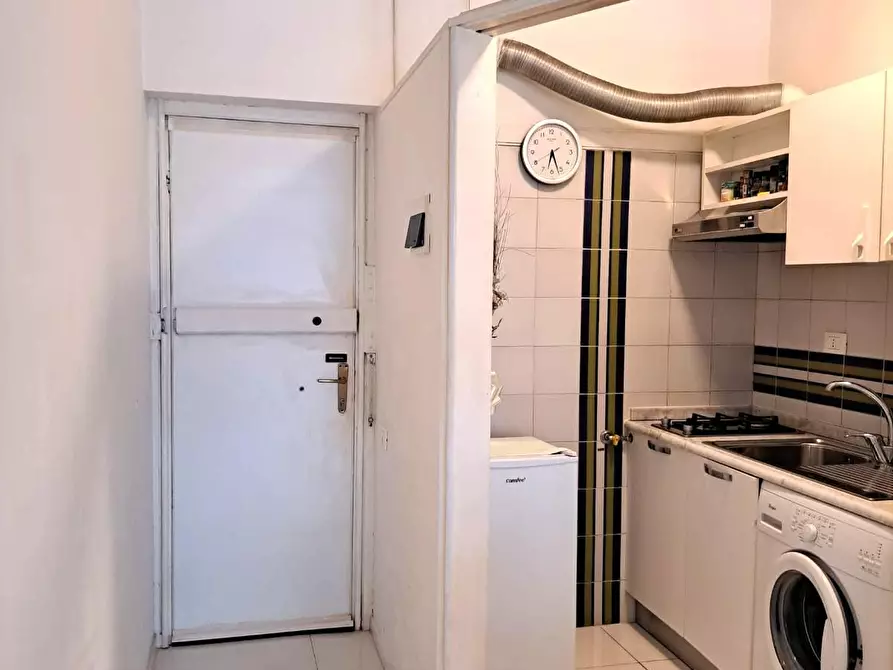 Immagine 7 di Appartamento in vendita  a Carrara