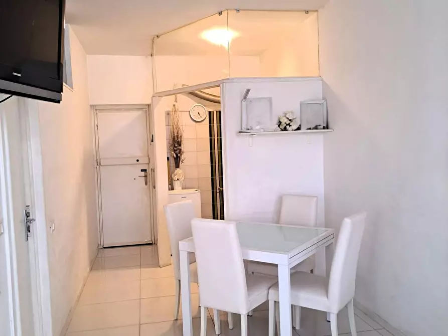 Immagine 6 di Appartamento in vendita  a Carrara