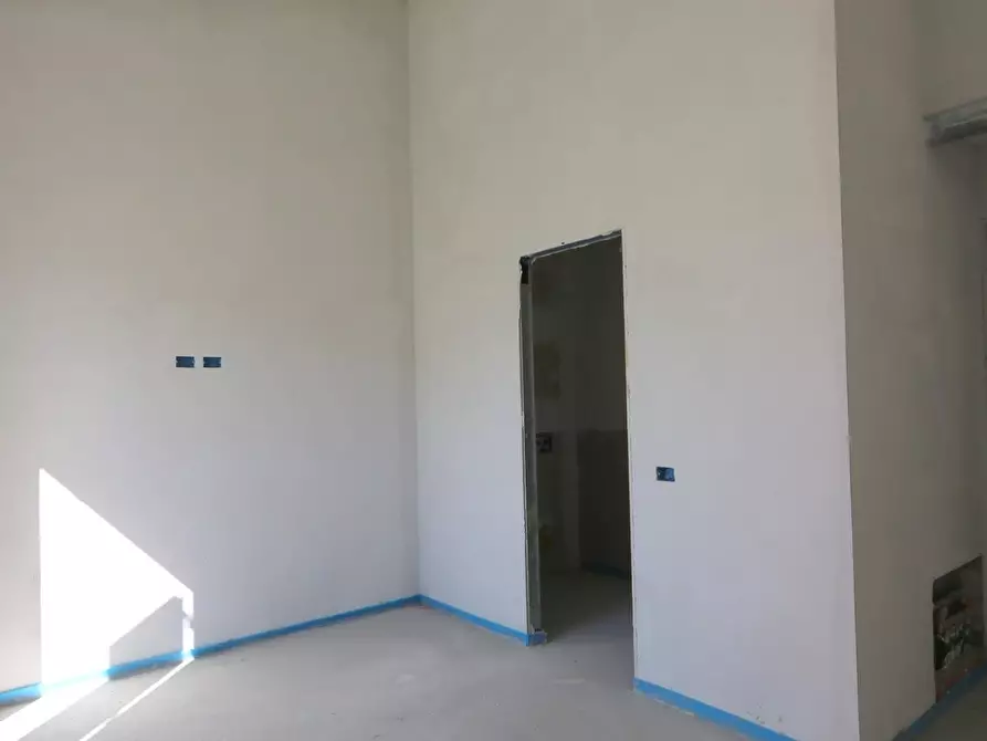 Immagine 13 di Villa in vendita  a Calcinaia