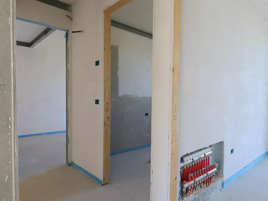 Immagine 7 di Villa in vendita  a Calcinaia