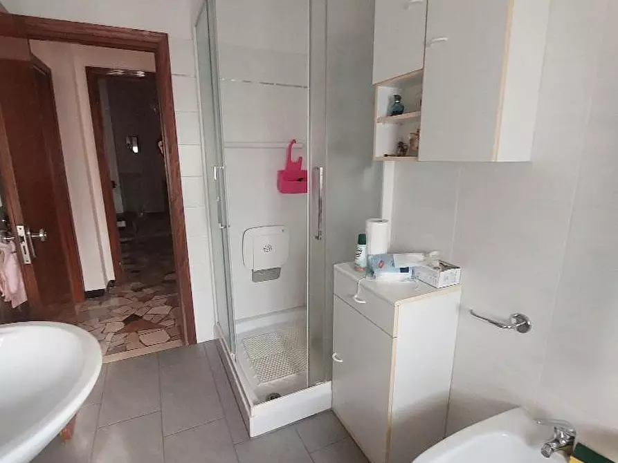 Immagine 15 di Appartamento in vendita  a Lastra A Signa