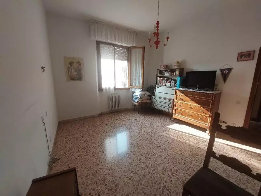 Immagine 6 di Appartamento in vendita  a Lastra A Signa