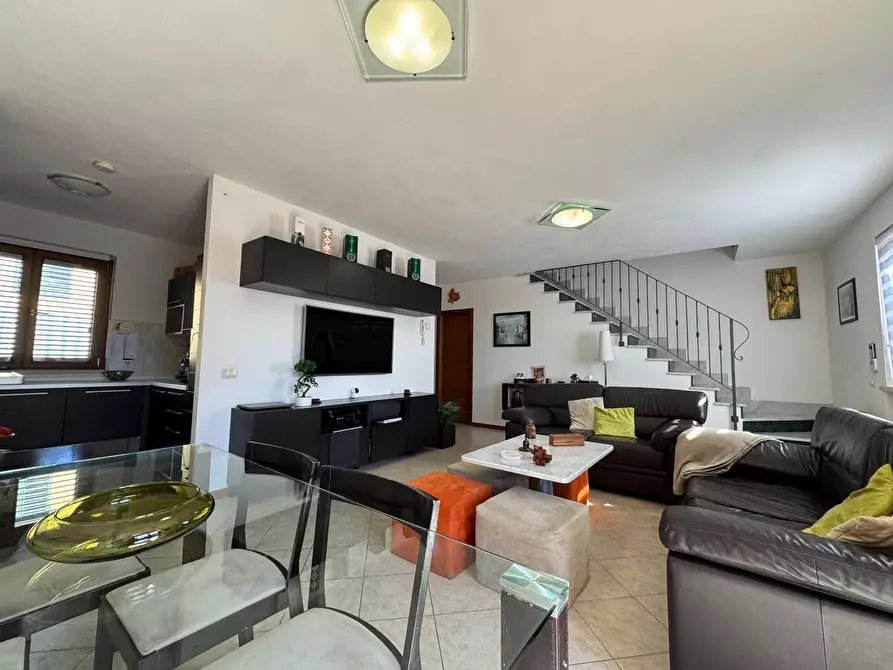 Immagine 11 di Casa quadrifamiliare in vendita  a Massarosa