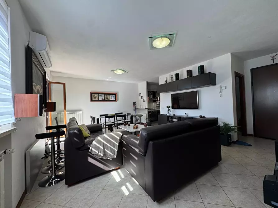 Immagine 9 di Casa quadrifamiliare in vendita  a Massarosa