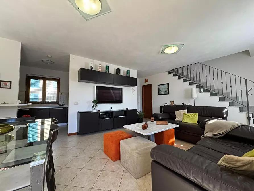 Immagine 41 di Casa quadrifamiliare in vendita  a Massarosa