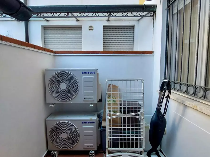 Immagine 10 di Terratetto in vendita  a Viareggio