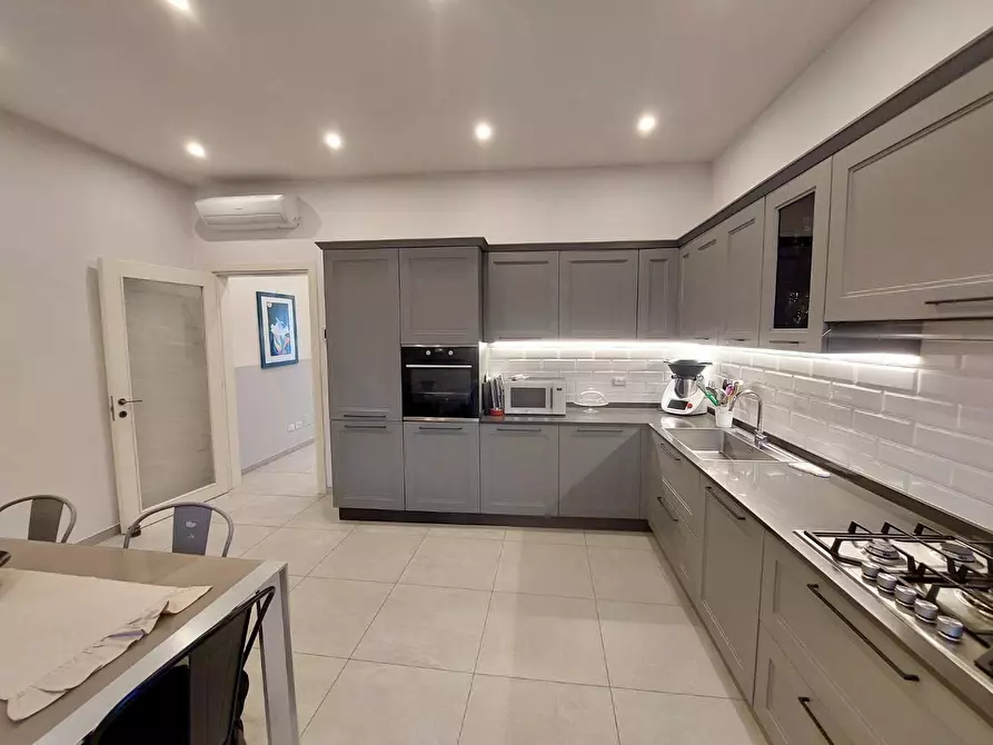 Immagine 7 di Terratetto in vendita  a Viareggio