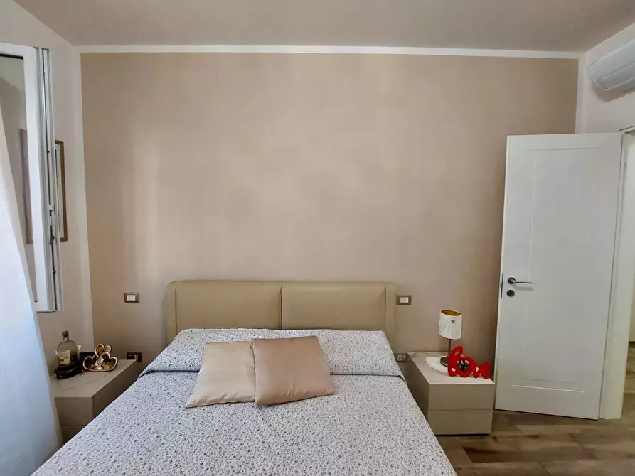 Immagine 16 di Terratetto in vendita  a Viareggio