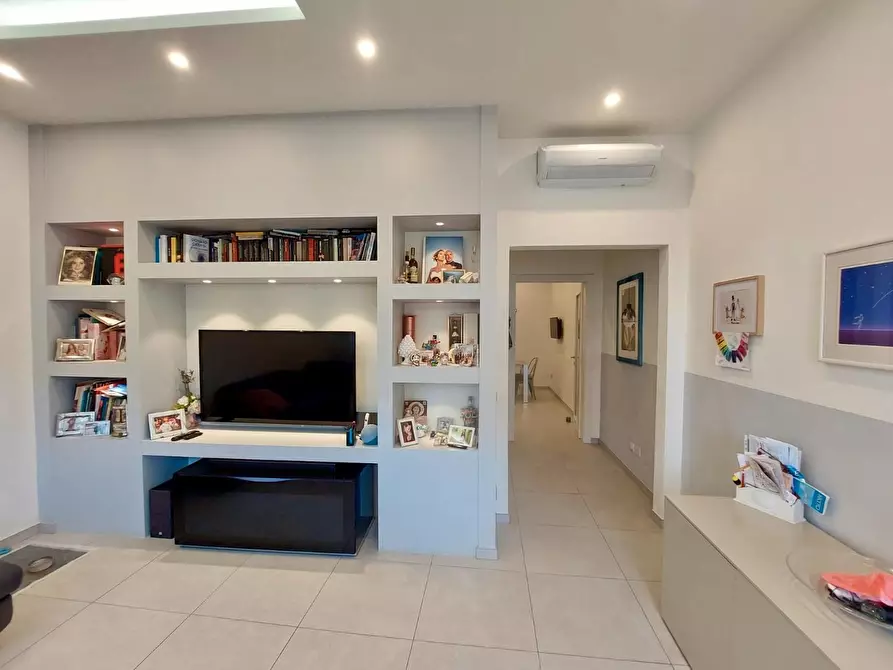 Immagine 2 di Terratetto in vendita  a Viareggio