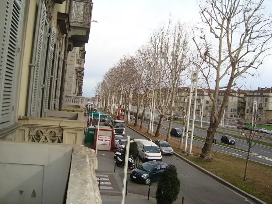 Immagine 4 di Ufficio in affitto  a Torino