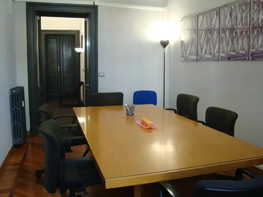 Immagine 7 di Ufficio in affitto  a Torino