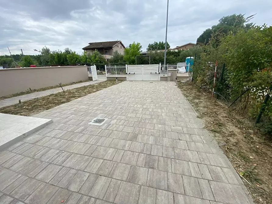 Immagine 10 di Appartamento in vendita  a Pontedera