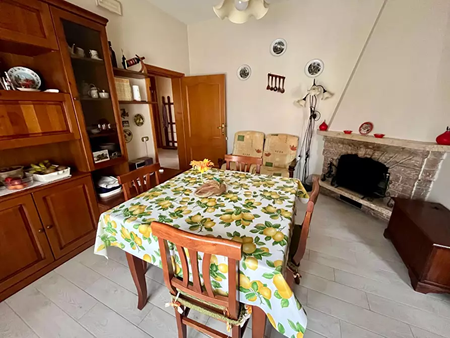 Immagine 7 di Casa bifamiliare in vendita  a Asciano