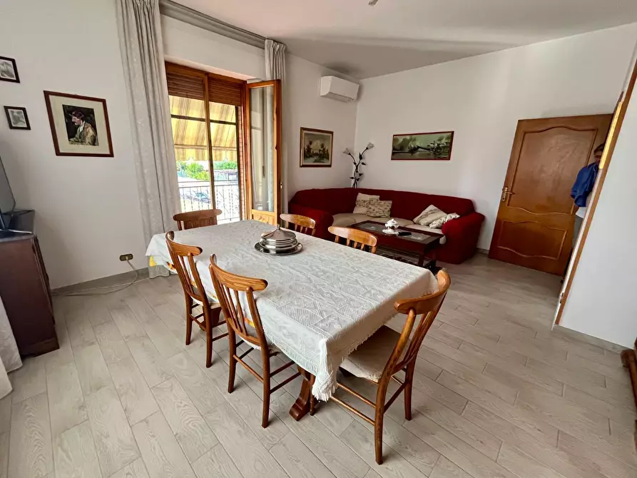 Immagine 2 di Casa bifamiliare in vendita  a Asciano