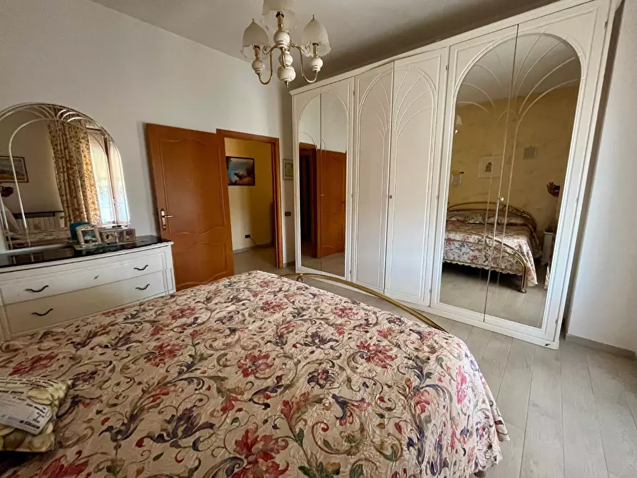 Immagine 11 di Casa bifamiliare in vendita  a Asciano