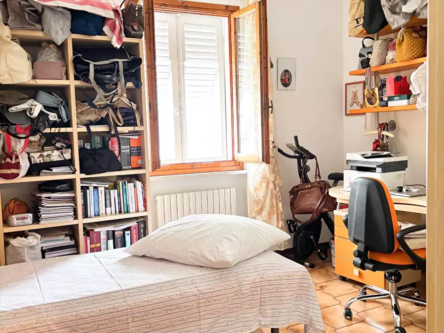 Immagine 20 di Appartamento in vendita  a Empoli